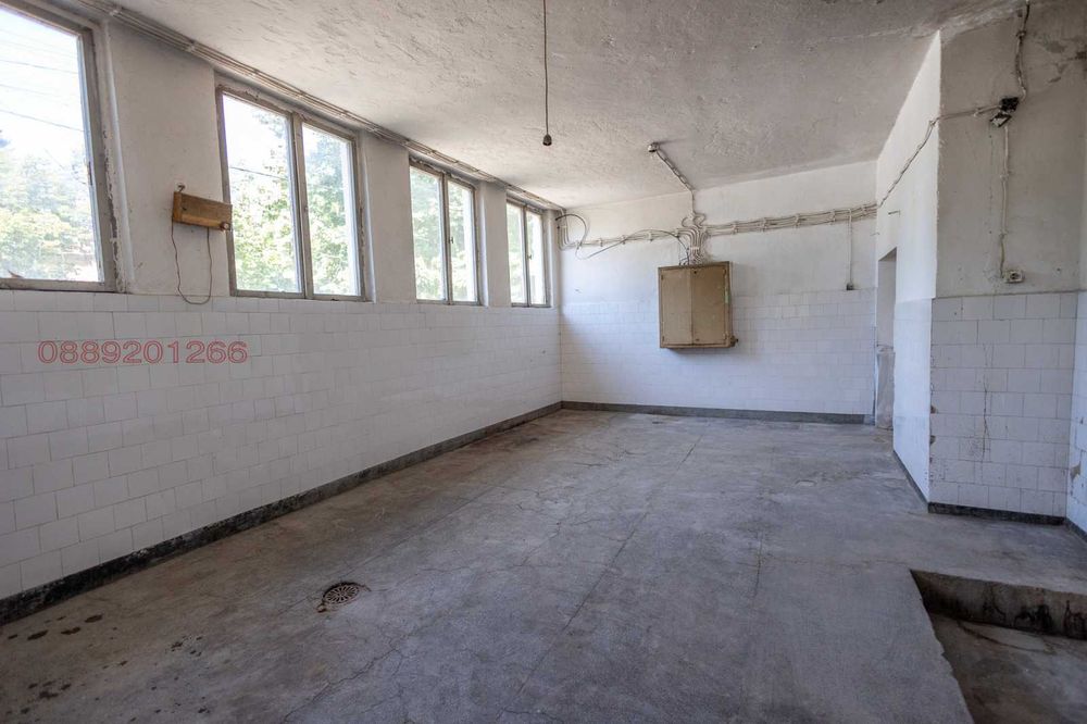 Продава се Промишлена сграда в Севлиево - 238 кв.м за 232 €/кв.м - Снимка #3