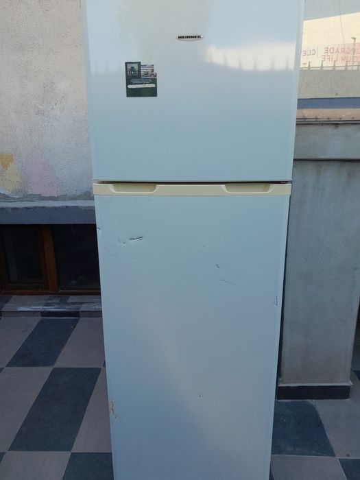 Frigider 2 Uși congelator și frigider