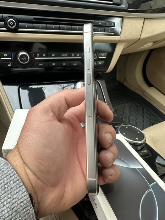 Vand/Schimb Iphone 16 Pro max 256gb impecabil