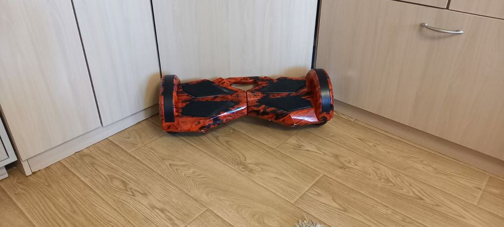 Продам гироскутер 8 дюймов