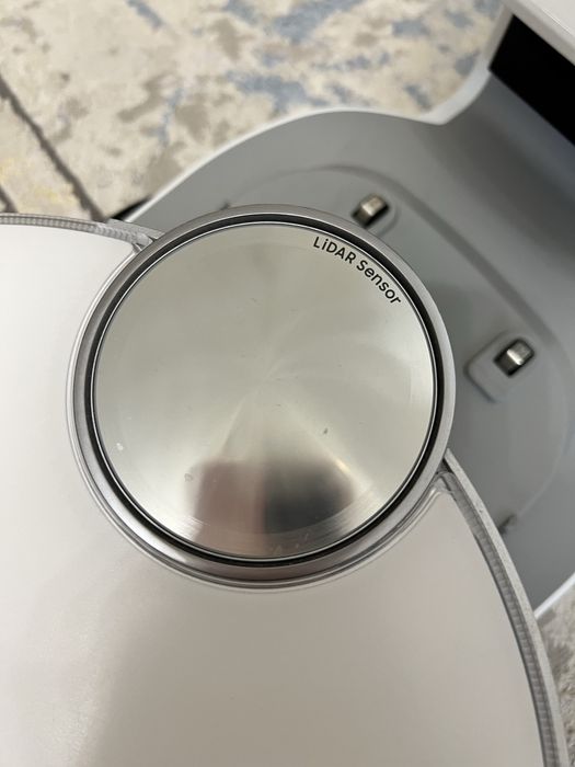 ПРОДАЮ  Робот-пилосос Samsung Jet Bot AI+