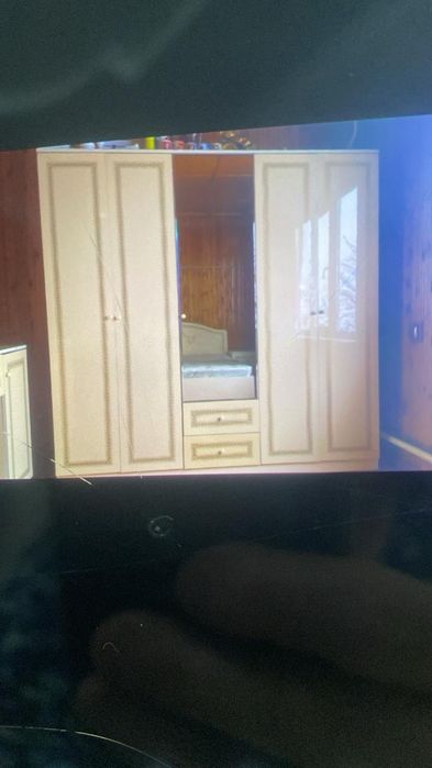 Продам спальный гарнитур