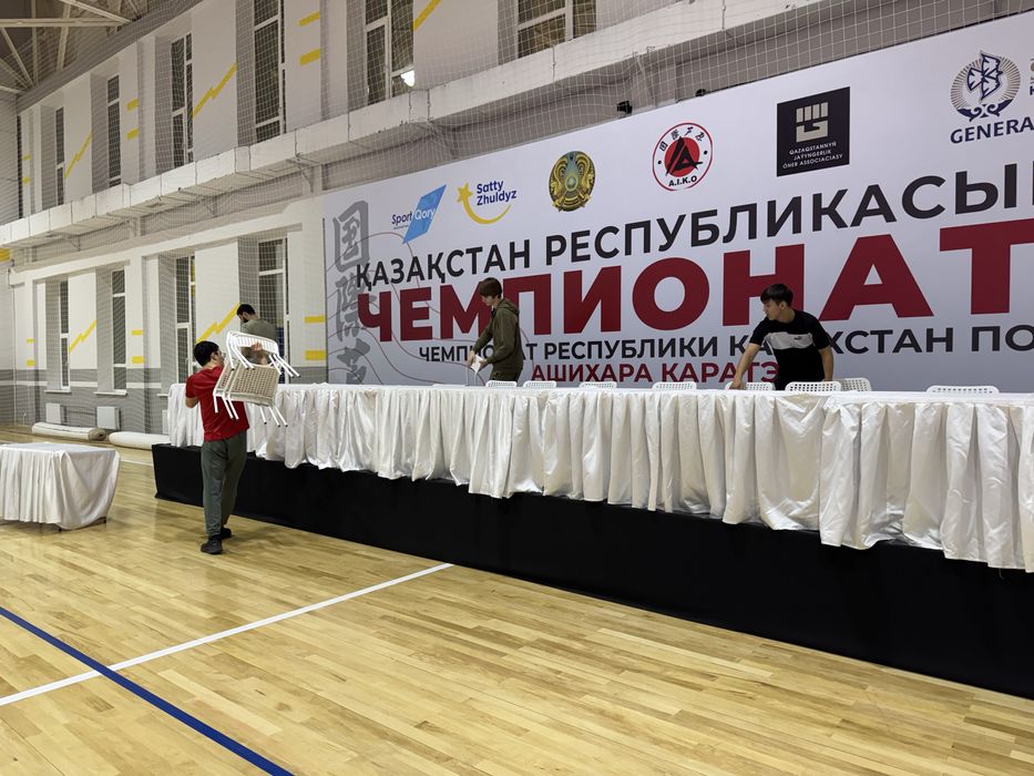 Подиум ,сцена ,профессиональные столы в аренду