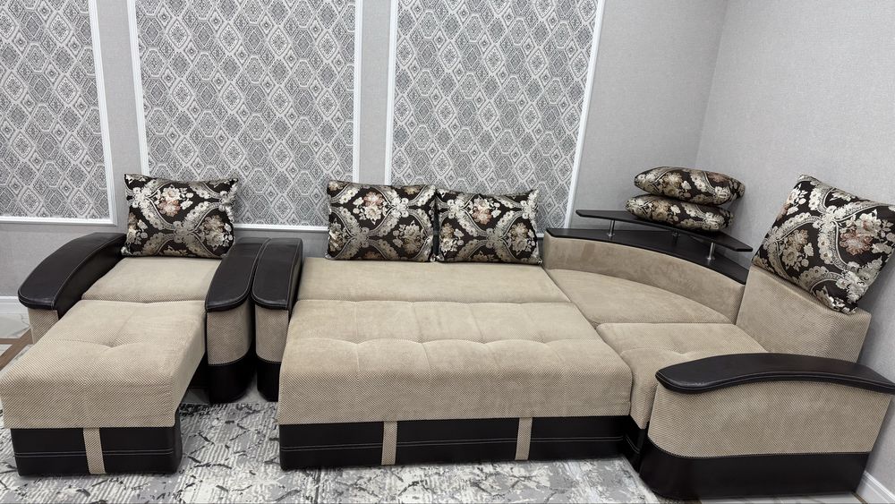 Продам Угловой Диван и Кресло