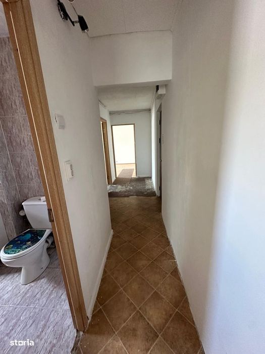 Central,2 camere decomandat,2 balcoane.