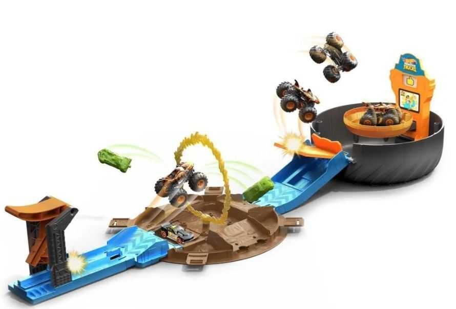 Игрушечный трек Hot Wheels Автотрек Трюковая арена Monster Trucks