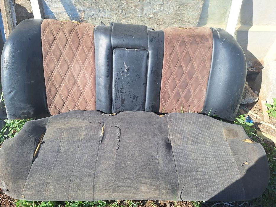 Продам сиденья бив е34