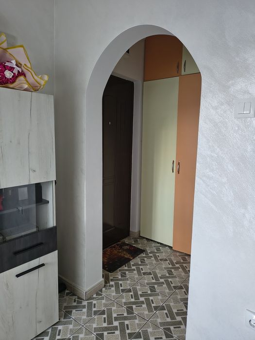 Închiriez garsonieră utilată strada Mioriței - zona Călărași - Catedrală