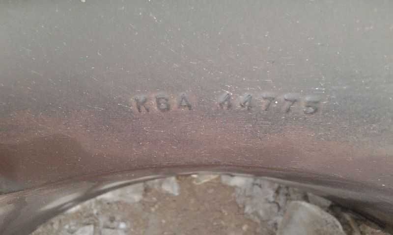 Продам оригинальные легкосплавные диски