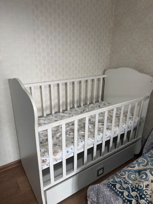 манеж с матрасом 15к