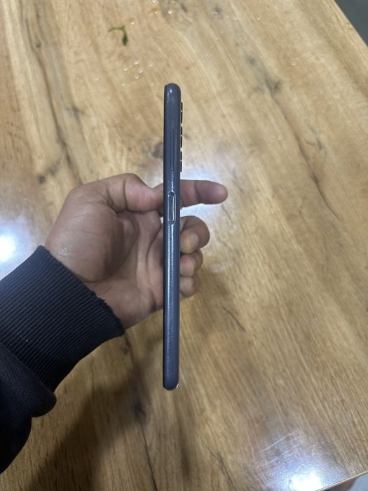 Samsung A13 sotiladi