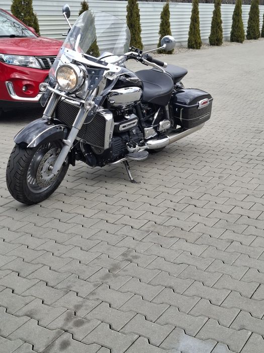 Triumph Rocket III touring