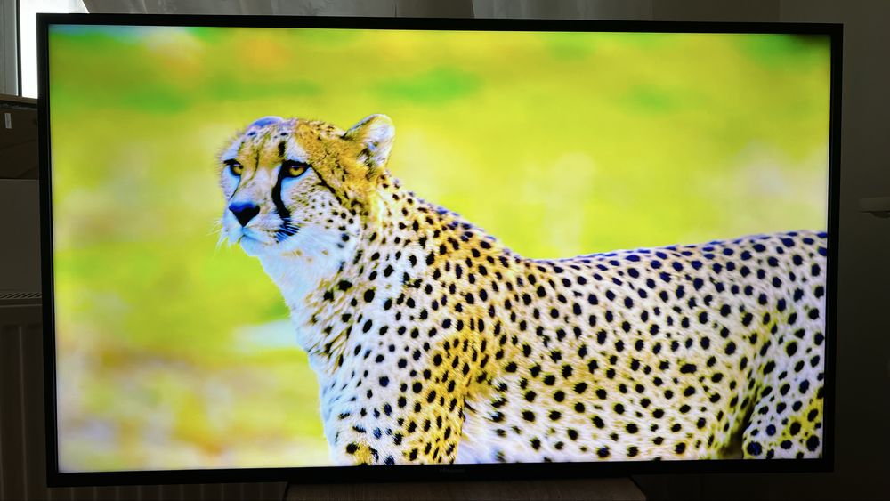 Televizor Smart 4K Hisense 43 inch (108 cm) - Imagine super, telecomandă inclusă
