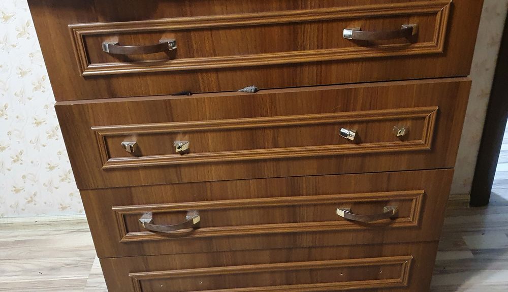 Шкаф много отделений