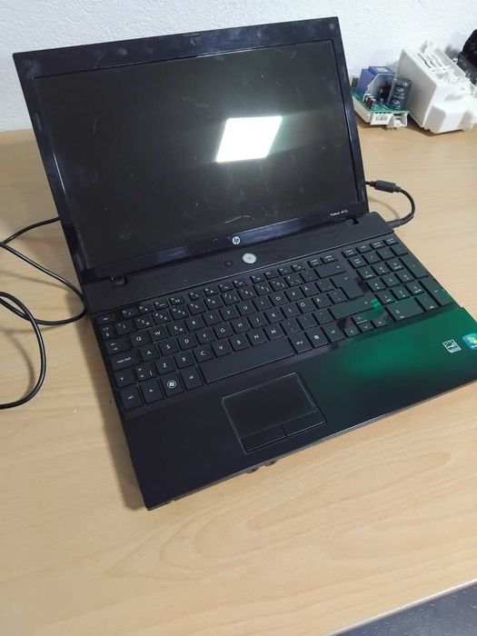 Продавам лаптоп HP ProBook 4515S