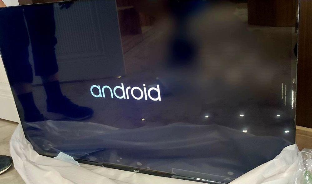 Телевизор АRTEL 50" SMART