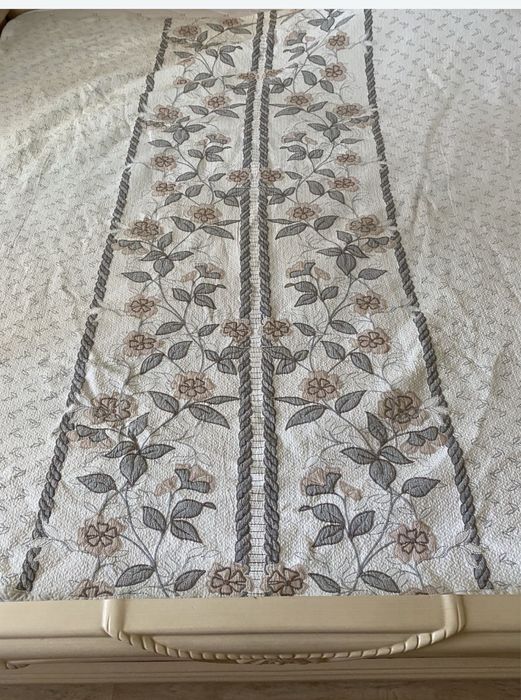 Продам Двухсторонное покрывало