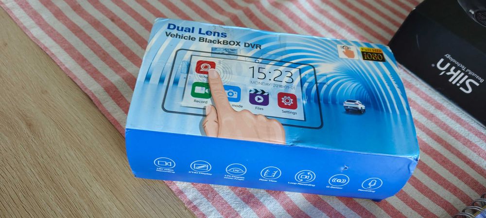 Видеорегистратор 4 Инча плюс задна Камера