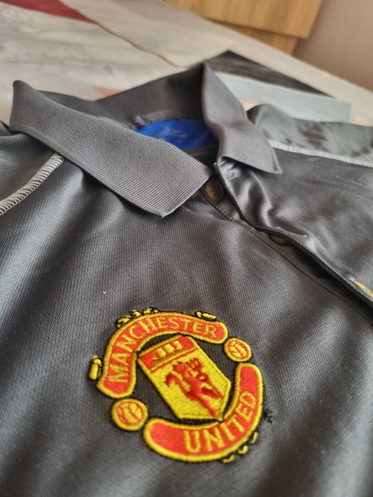 Тениска на Манчестър Юнайтед