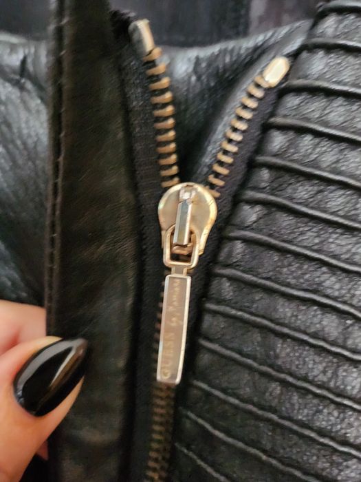 Дамско яке Guess