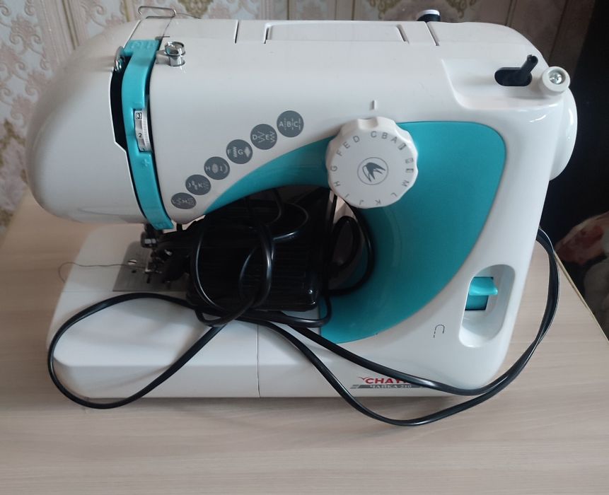 Машинка швейная чайка