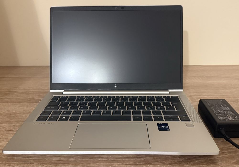 HP Elitebook 630 G9 CA NOU ! i5 12th 16GB ram 256GB ssd