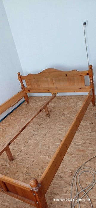 Спалня естествено дърво 140/190