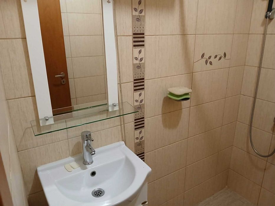 Двустаен ап. под наем в кв. Левски Г, с вкл. паркомясто в цената