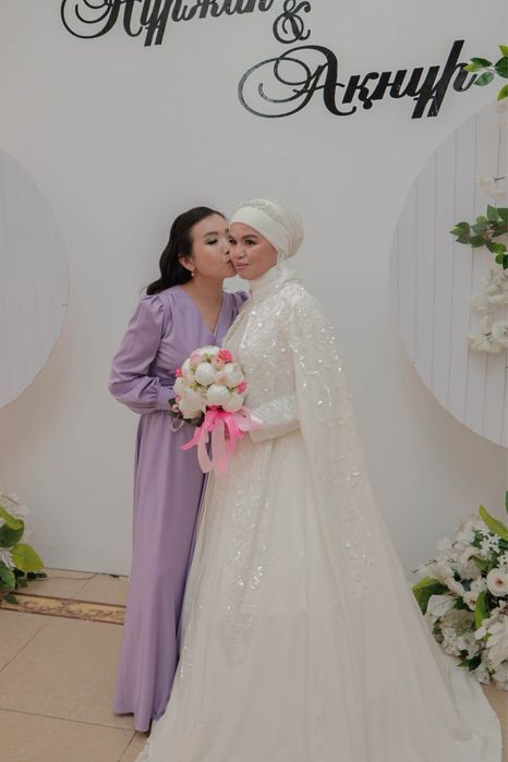 Продам Свадебный  платье для покрытых девушек 100 тыс