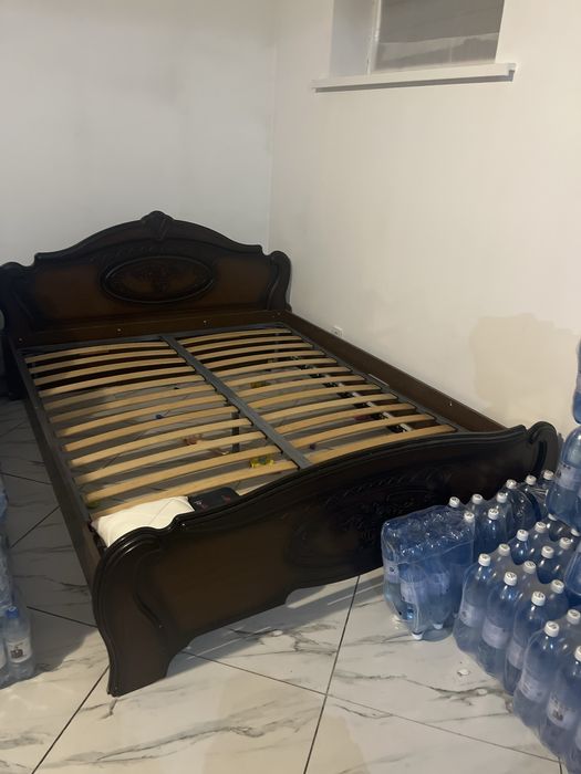 Кровать двуспальная 160 см, дерево