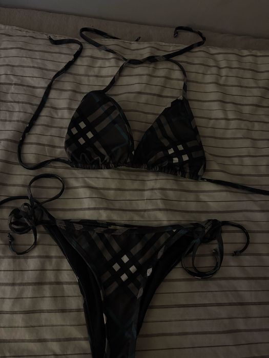 Бански Burberry