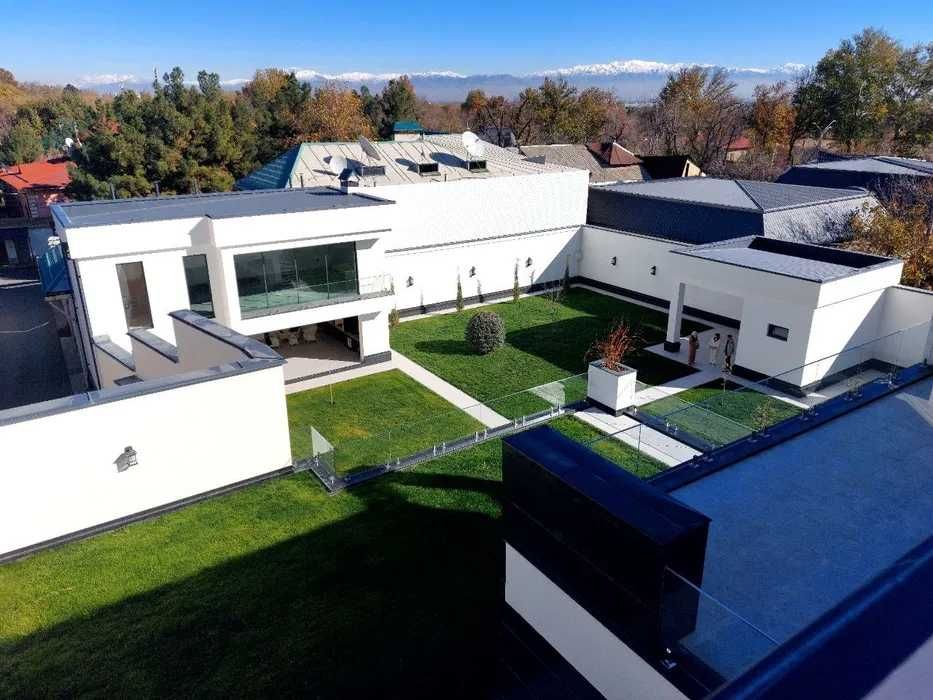 Продается шикарный дом - белая вилла в престижном районе