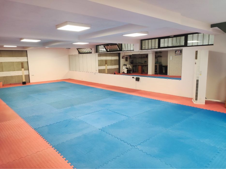 Зала за спортни тренировки, танци, репетиции под наем - дългосрочно