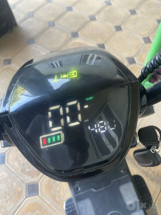 Skuter elektro sotiladi