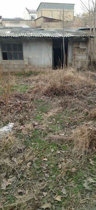 Продаётся дом: 7-соток. Горбольница.