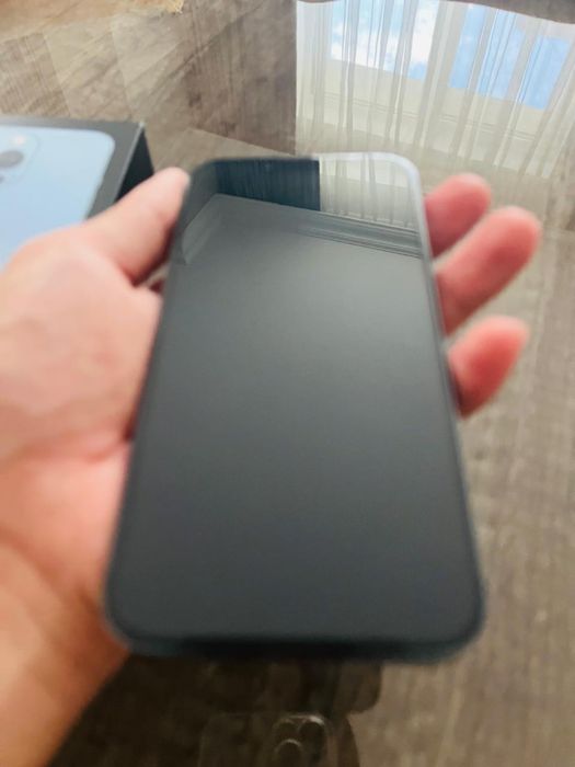 Продам срочно iphone 13 pro