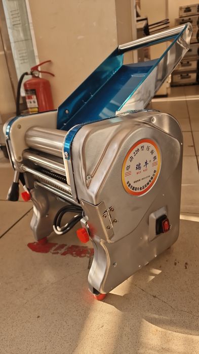 Тестораскатка с функцией лапшареза