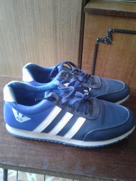 Женская обувь разная