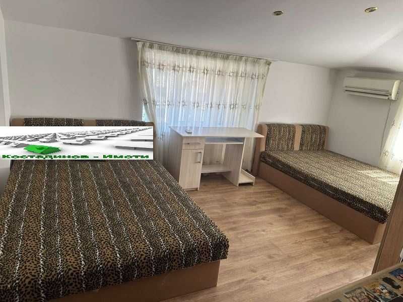 Дава се под наем Тристаен апартамент в Пловдив, Център - 120 кв.м за 400 € - Снимка #9