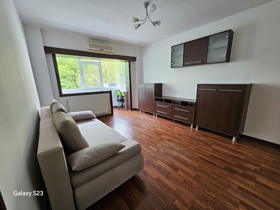 Apartament doua camere / Obor