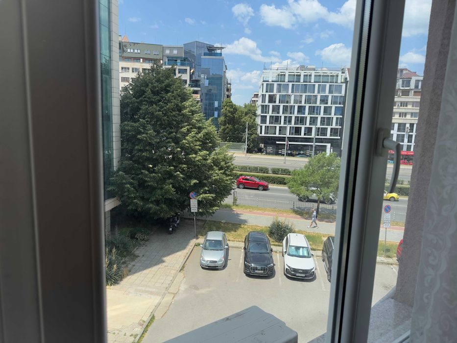 Продава се Тристаен апартамент в София, Стрелбище - 98 кв.м за 1874 €/кв.м - Снимка #3