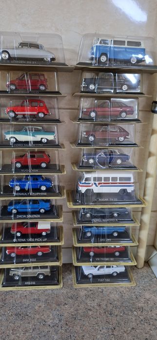 Vand set masini de legenda