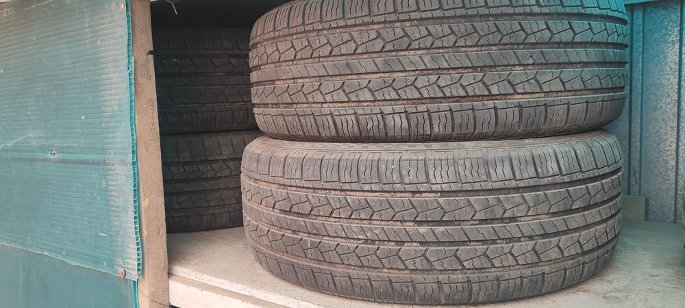 Летний шины 18/265/60 в комплекте