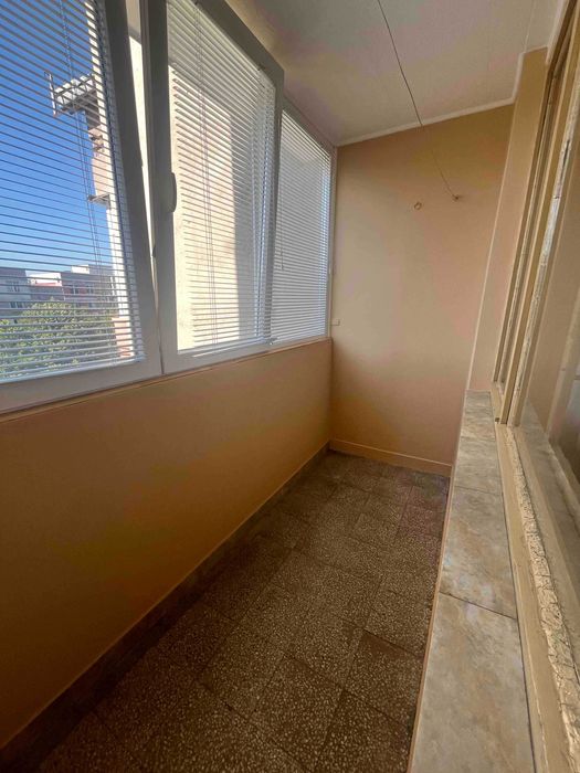 Дава се под наем Тристаен апартамент в София, Център - 88 кв.м за 664.68 € - Снимка #11