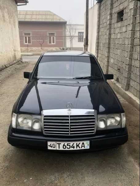 Mercedes-Benz W124 Arzonga