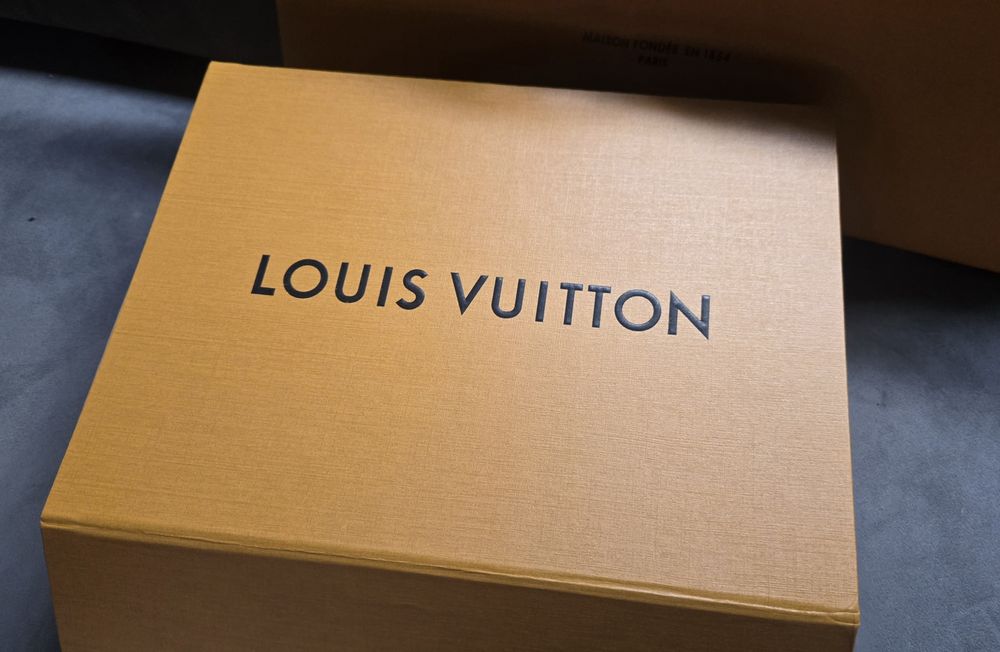 Оригинален клъч Louis Vuitton