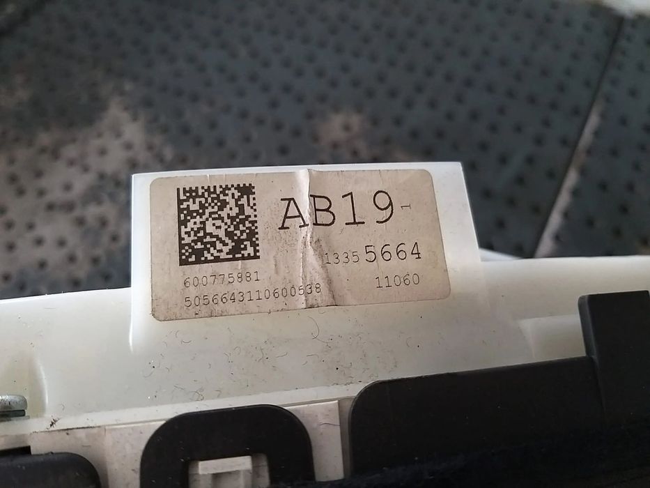 Ceasuri bord diesel opel astra j 600775881 13355664