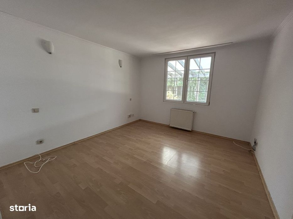 Resedinta 5 camere, cu Padure Privata, Paradisul Verde, teren 1735mp