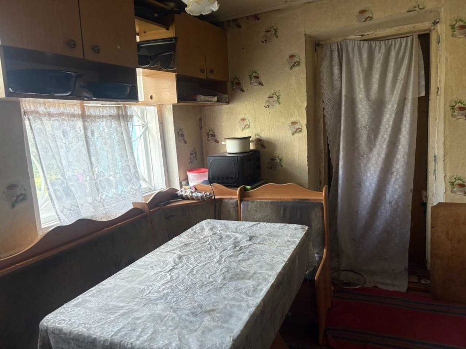 Продается 4-х комнатный дом в Военном городке