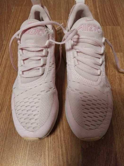 Маратонки Nike Air  270